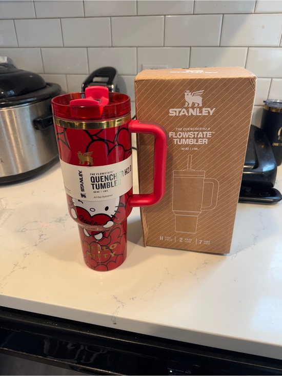 Stanley Other - Hello kitty red hearts FlowState Tumbler with Handle